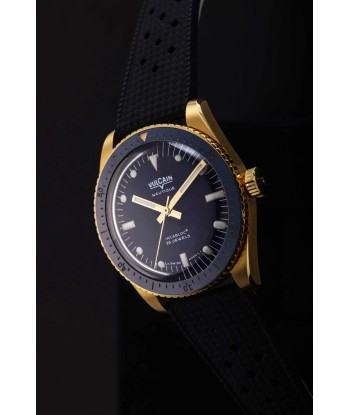 Vulcain Watch - Skindiver Nautique 38mm - Gold & Blue pour bénéficier 