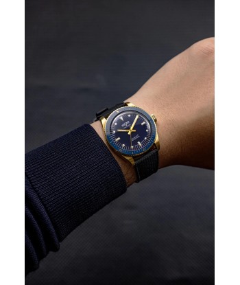 Vulcain Watch - Skindiver Nautique 38mm - Gold & Blue pour bénéficier 