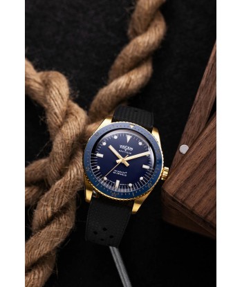 Vulcain Watch - Skindiver Nautique 38mm - Gold & Blue pour bénéficier 